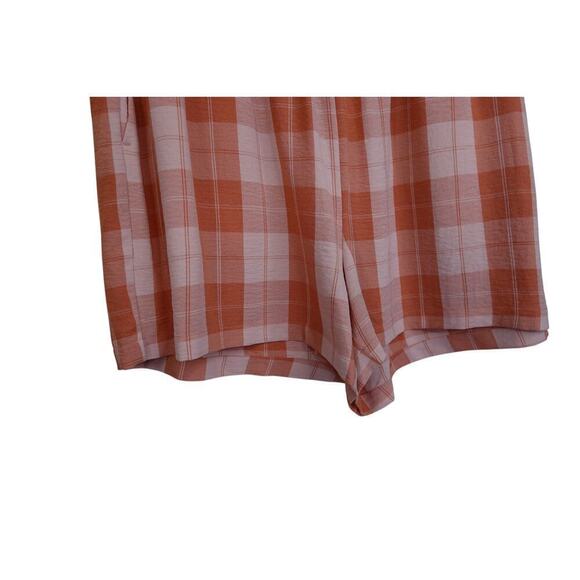 Torrid 1 1X Shorts Plaid Salmon Pink Pockets Pull On Mid Rise - Picture 3 of 7